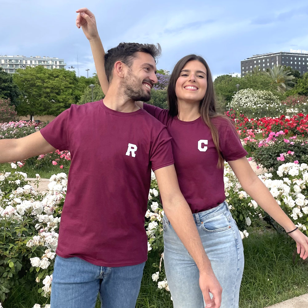 camisetas-iniciales-granates Camisetas granates con iniciales