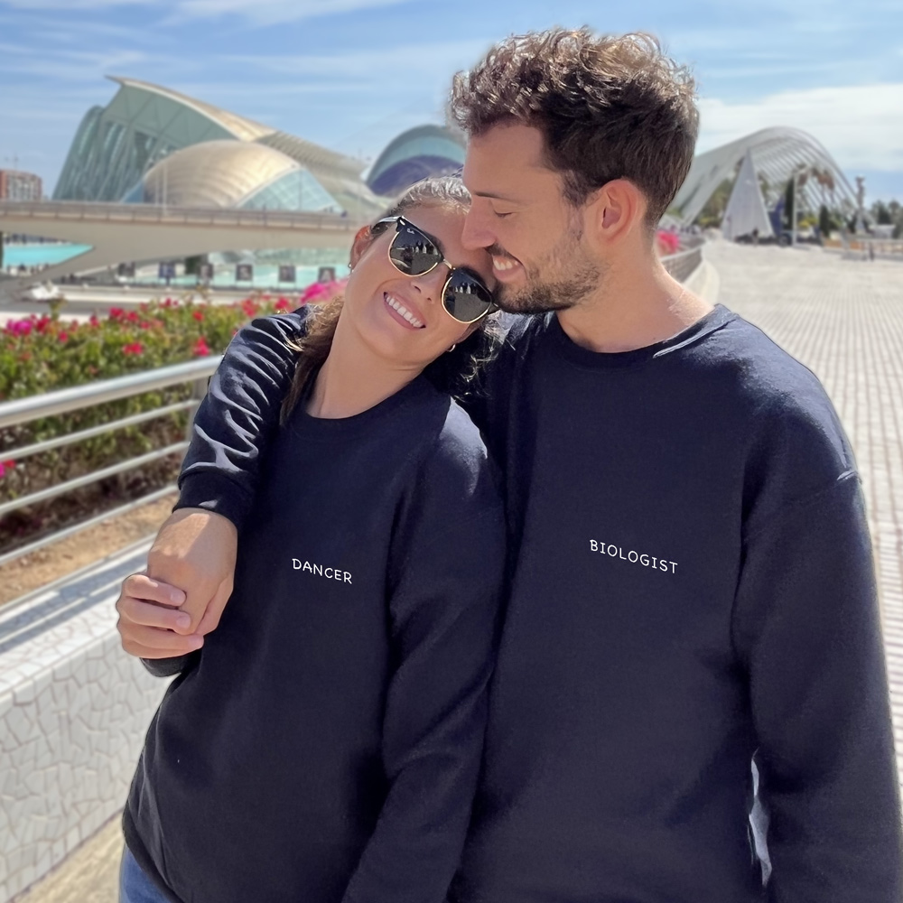 Sudaderas azul marino con las profesiones bordadas